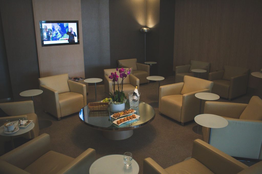 American Express Premium Lounge: Best Luxury Travel Experience